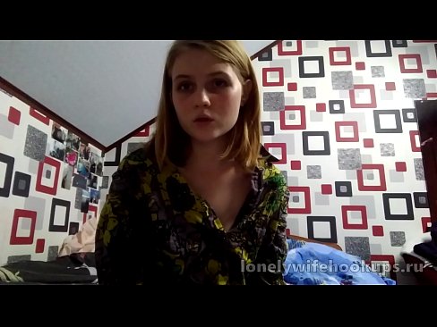 ❤️ 来自俄罗斯的年轻金发碧眼的学生喜欢更大的阴茎。 ❤ Porno